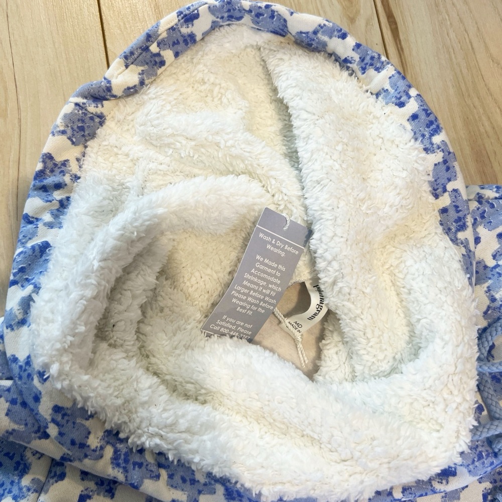 ๐ Pajamagram Chalet Shearling Rollneck Pajamas in Snow Day Shearling M - Picture 8 of 9